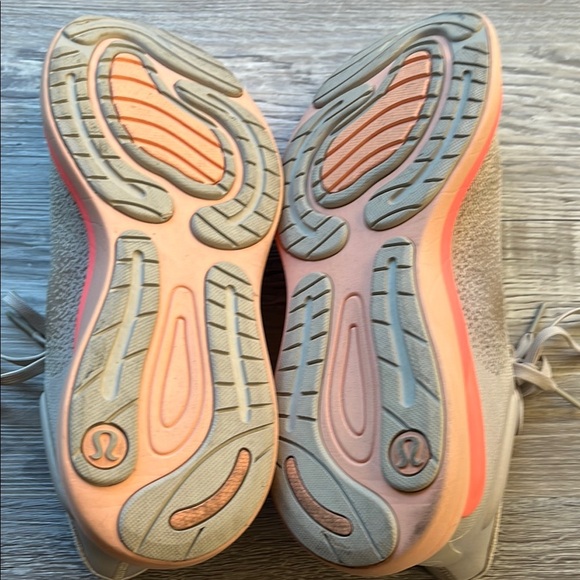 Lululemon Chargefeel 2 Low
Womens Workout Shoe Beige and Coral Sneakers Sizes 11 - Picture 8 of 8